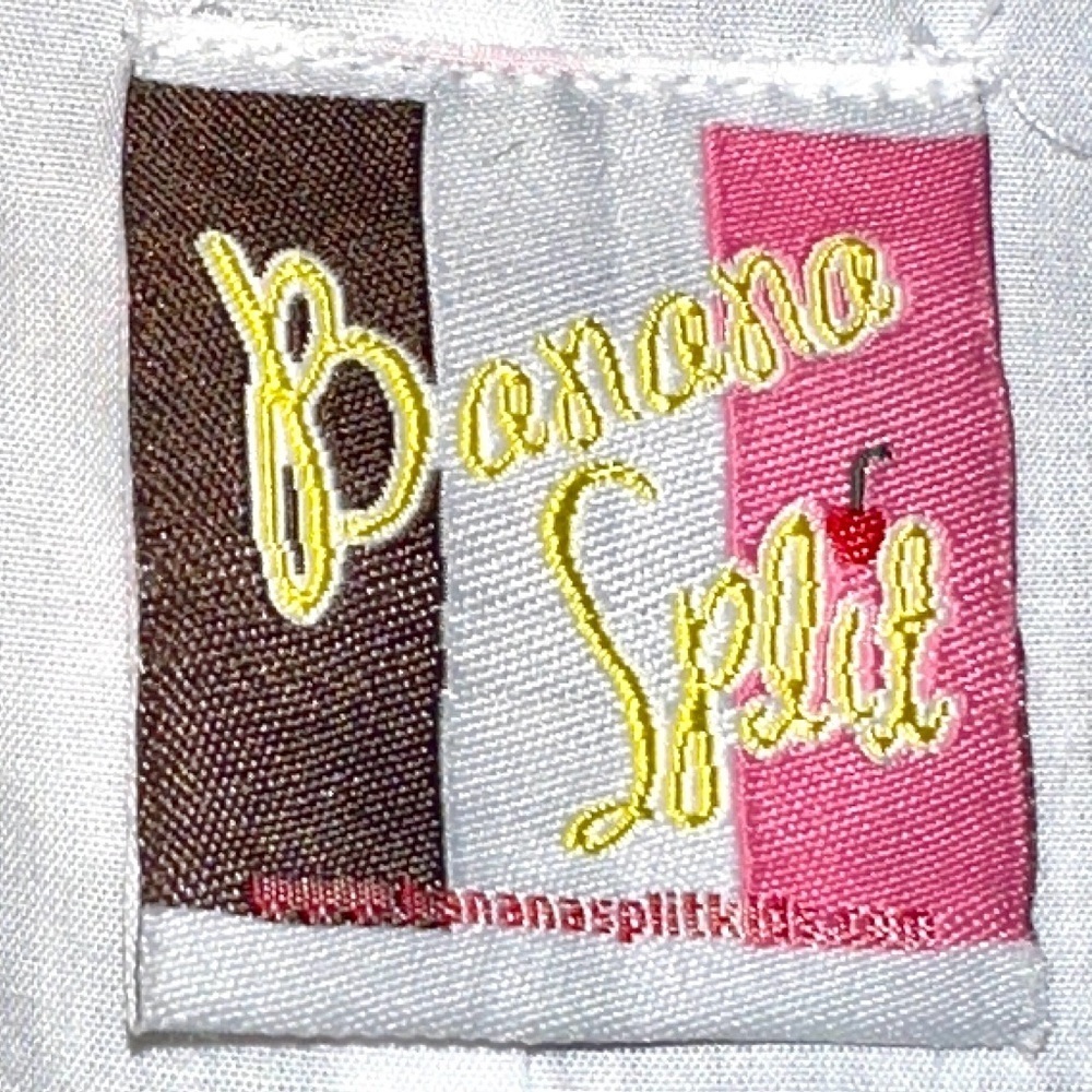 Boy’s Banana Split Lion Smocked Longall - Picture 4 of 5